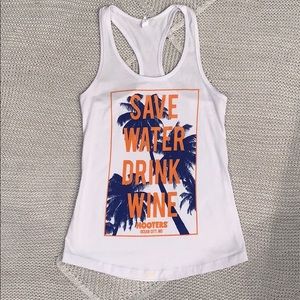 Hooters tank top